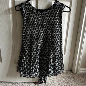 Banana Republic Tank Top With a Built-in Belt